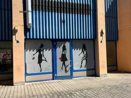 Geschäft, Laden, Einzelhandel, Büro, Gastronomie, Praxis im EG