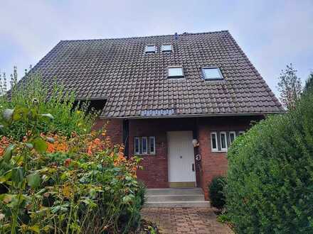 + Büttgen + freist. Einfamilienhaus + Bj. 1957 + ca. 184 m² Wohnfläche + ca. 781 m² Grundstück +