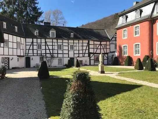 Einfamilienhaus mit großem Garten auf Burg Dalbenden in Kall/Urft zu vermieten