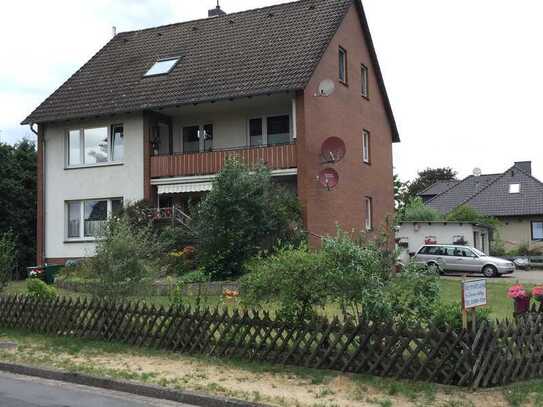 Günstige, gepflegte 4-Zimmer-Wohnung mit Balkon und Einbauküche in Bergen-Sülze