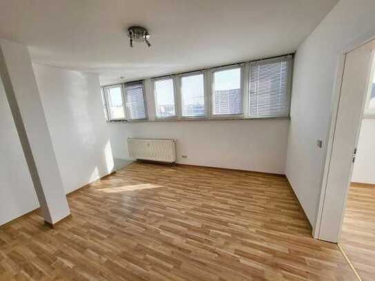 2-Raum-Dachgeschoß-Wohnung mit Lift
