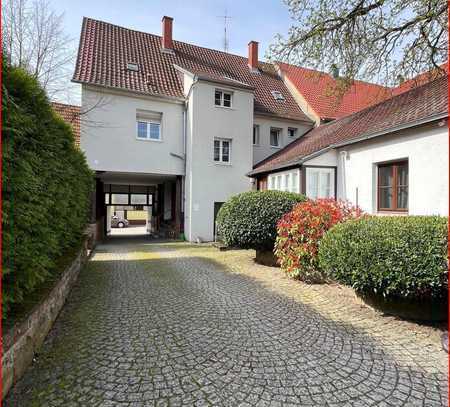 Dreifamilienhaus in KA- Knielingen mit viel Potenzial!