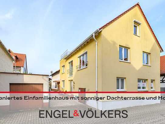 Saniertes Einfamilienhaus mit sonniger Dachterrasse und Hof!