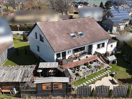 Gelegenheit !! Charmantes Zweifamilienhaus für Familien ***OHNE KÄUFERPROVISION***