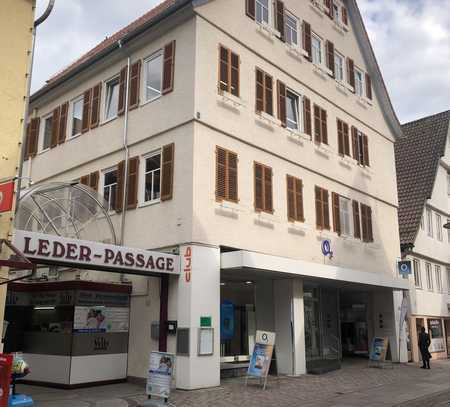 Pfiffige neue 2- Zim. Wohnung in der Innenstadt von Calw mit Aufzug und Balkon