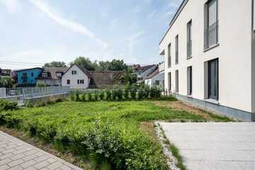 Moderne Drei-Zimmer- Wohnung mit EBK und Terrasse in Schwaikheim