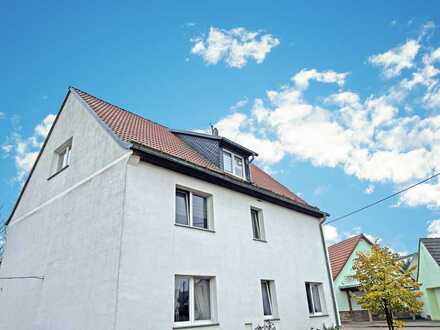 Schöne Zwei-Raumwohnung mit Garten und PKW- Stellplatz