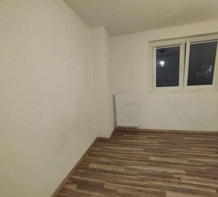 Schöne 2-Zimmer-Wohnung mit Balkon in Alleestraße, Mönchengladbach