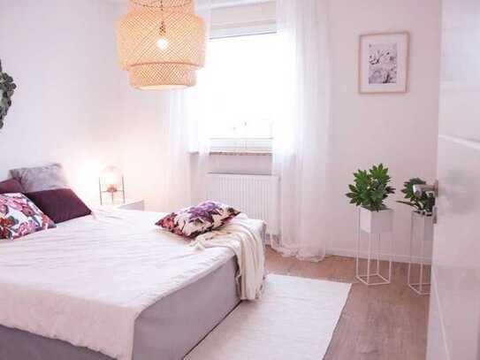 frisch renoviertes Zimmer in 3er Damen WG | 500m bis zur Uni