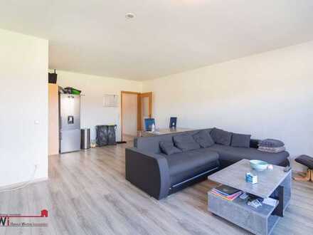 Großzügige 3-Zimmerwohnung mit Balkon und PKW-Stellplatz in unverbauter Südwestlage.