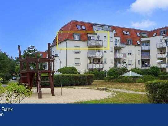 Ruhige Dachgeschosswohnung mit Balkon