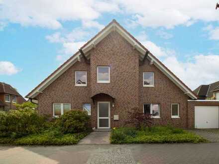 Familientraum in Top Lage: ZFH mit Photovoltaikanlage, Garten und Garage