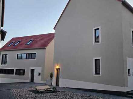 Stilvolle Neubau Wohnungen (Erstbezug) 5-Zimmer-Maisonette-Wohnung im 1. OG mit Balkon in Mainz