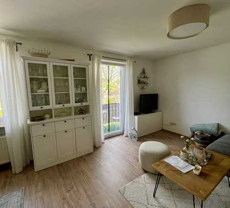 Sehr schöne Wohnung mit zwei Zimmern und Balkon in Frankenthal (Pfalz)