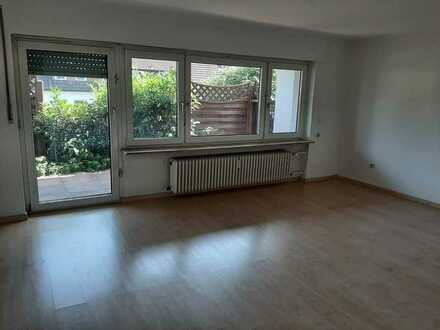 Freundliche 2-Zimmer-Wohnung mit Balkon und EBK in Ludwigsburg
