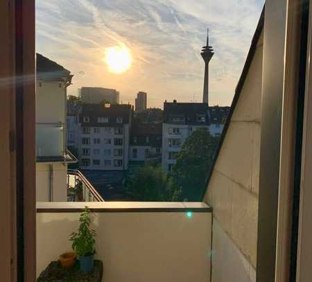 Düsseldorf-Unterbilk: Eigentumswohnung mit gigantischer Dachterrasse!