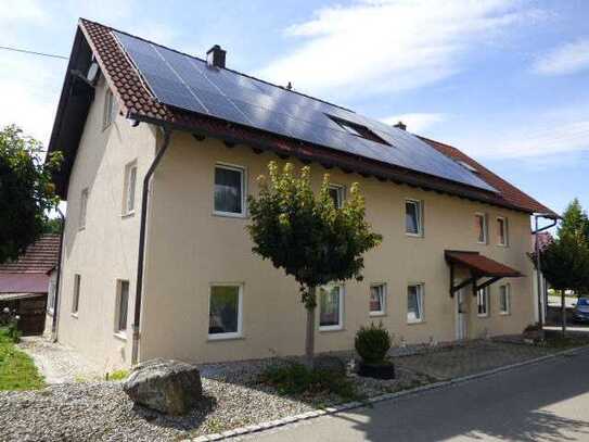 Einfamilienhaus mit Einliegerwohnung in ruhiger Ortsrandlage mit Ausblick