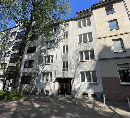 3-Zi.-Whg., Balkon, WG-geeignet, ruhig Lage, gut geschnitten, Besichtigung 19.01.25 von 10-11.30 Uhr