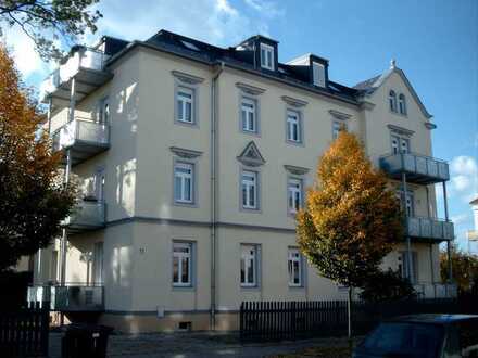 Kleine 2-Zi.-Whg. mit großem Balkon