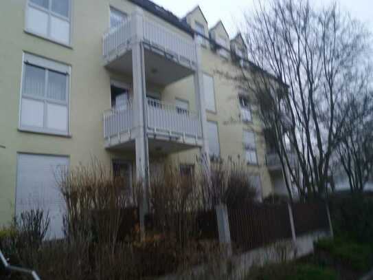 Gepflegte 2-Zimmer-Wohnung mit Balkon und Einbauküche in Augsburg