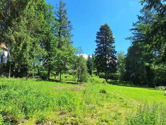 Baugrundstück in ländlicher Lage, nahe Bergen und Starnberger See