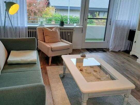 Stilvolle, sanierte 2,5-Zimmer-Wohnung mit geh. Innenausstattung mit Balkon und EBK in Gaienhofen