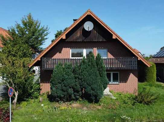 Zweifamilienhaus mit großem Garten in Salzkotten-Niederntudorf