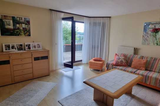 Attraktive 4-Zimmer-Terrassenwohnung mit traumhafter Sicht übers Elztal