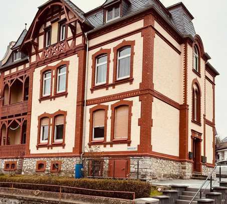 Großzügige 4-Zimmer-Wohnung mit Altbau-Charme in Weilburg