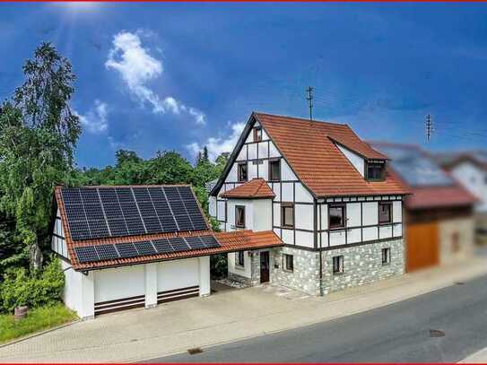 Gepflegtes Wohnhaus mit herrlichem 1.682 m² großem Grundstück freut sich auf seine neuen Eigentümer!