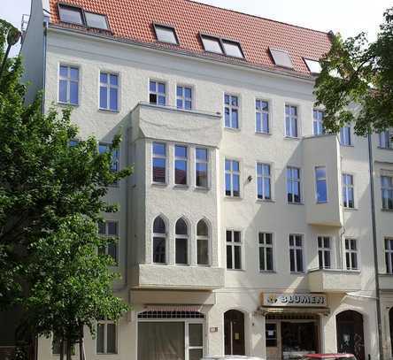 Laden (kein Späti)/ Büro Schaufenster+ Tür zur Straße, ausgebauter Keller ca. 55 m² Pankow/ Rathaus