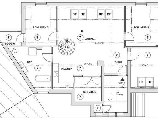 Sehr schöne 4 Zimmer Dachgeschosswohnung mit Dachterrasse und Empore