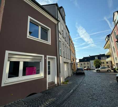 Modernisiertes 5-Zimmer-Reihenhaus mit Einbauküche in Bitburg, Bitburg