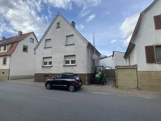 6.5-ZKB Haus in Mühlhausen inkl. Anbau und Nebengebäude