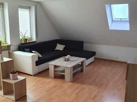 Gepflegte 3-Zimmer-Maisonette-Wohnung mit Balkon und EBK in Baar-Ebenhausen