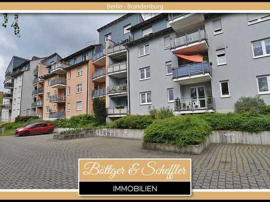 Bezugsfreie 1,5-Zimmer-Galerie-Dachgeschosswohnung mit TG-Stellplatz, Balkon und Kellerabteil