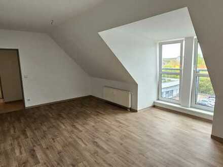 Moderne Dachgeschosswohnung mit Ausblick