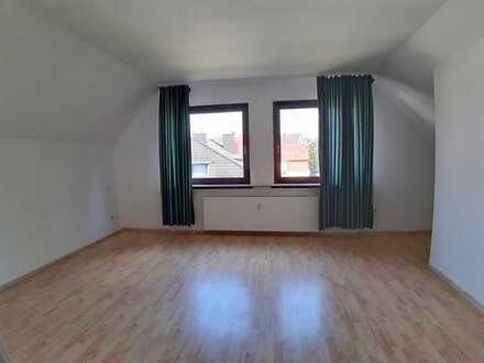 Helle,ruhige 2,5-Zimmer-Wohnung mit EBK im beliebten Moltkeviertel