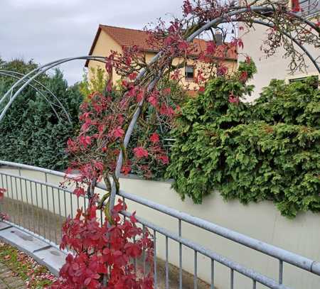 Eigennutzer aufgepasst! Attraktive 3 Zimmer Wohnung mit kleinem Garten