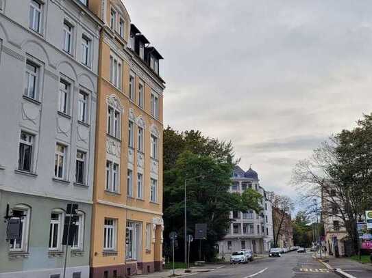 Große 4-Raumwohnung im Zentrum von Chemnitz / WG geeignet