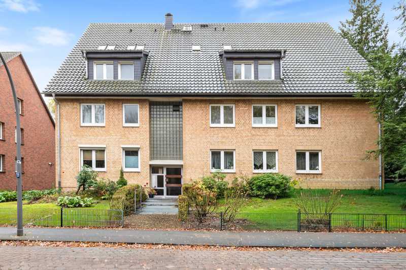 Großzügige Maisonette-Wohnung mit Balkon in ruhiger Lage von Alt-Rahlstedt - Makler Lambert