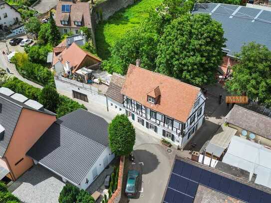 IMMORath.de - Denkmalgeschütztes Mehrfamilienhaus auf dem Münsterberg mit Blick in die Vogesen