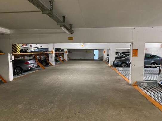 1 Tiefgaragenstellplatz in Berlin Steglitz Ahornstr.20