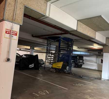 Tiefgaragenstellplatz im Pontviertel ab 01.04.2025 zu vermieten