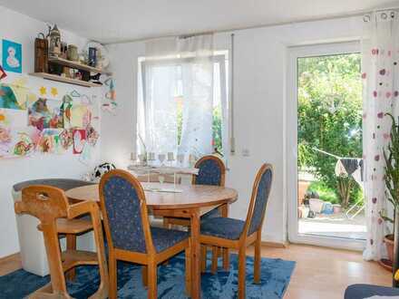 Schön geschnittene Wohnung mit Terrasse & Garage in top Lage