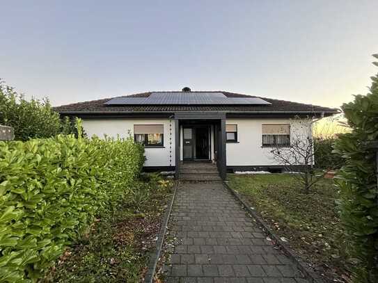GEPFLEGTES EINFAMILIENHAUS MIT EINLIEGERWOHNUNG UND POOL IN RUHIGER LAGE VON MOSBACH