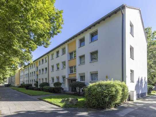 Gut geschnittene 3 Zimmer-Erdgeschosswohnung mit Balkon zu vermieten!