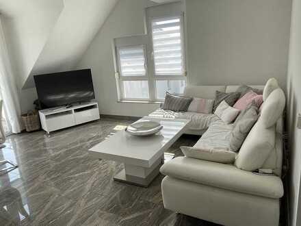 Schöne 3,5 Zimmer Maisonette Wohnung in Leonberg-Eltingen