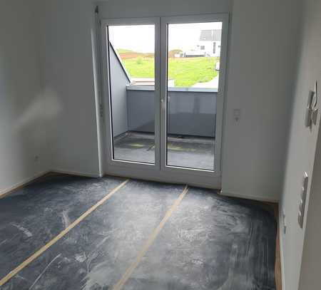 2-Zimmer-Wohnung im DG mit Balkon