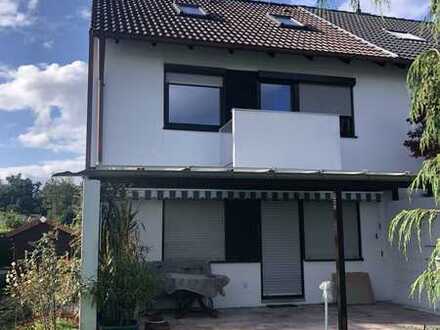 Attraktives 5-Zimmer-Reiheneckhaus in Puchheim, saniert